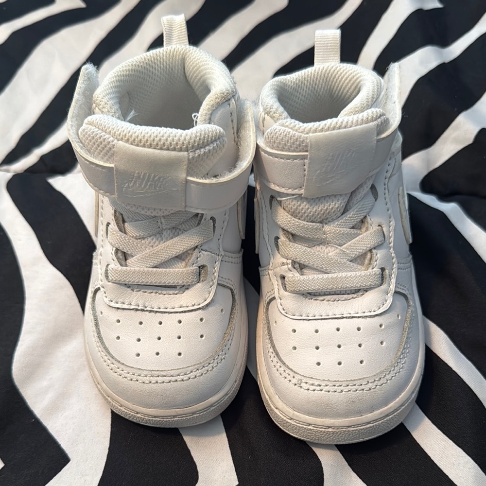 Nike White Sneakers Classic All-White Design